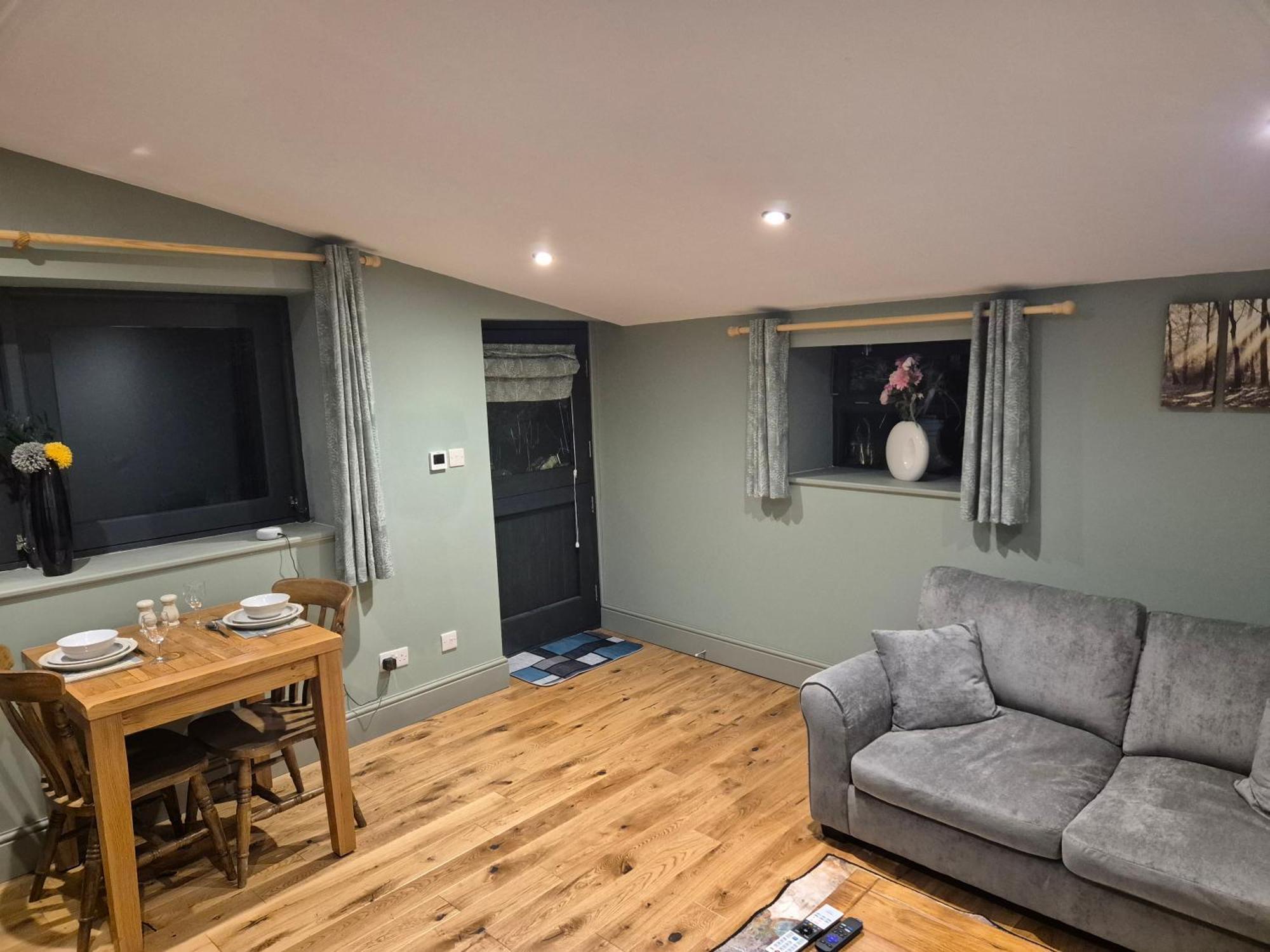 Charming 1 Bed Peak District Barn Conversion Foolow Esterno foto